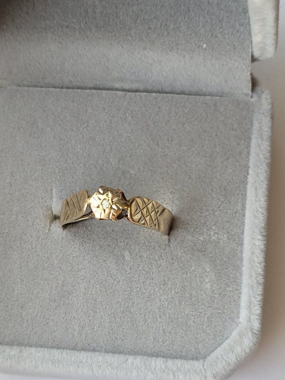 Vintage English Gold Diamond Ring 1985 Birmingham - Picture 10 of 14